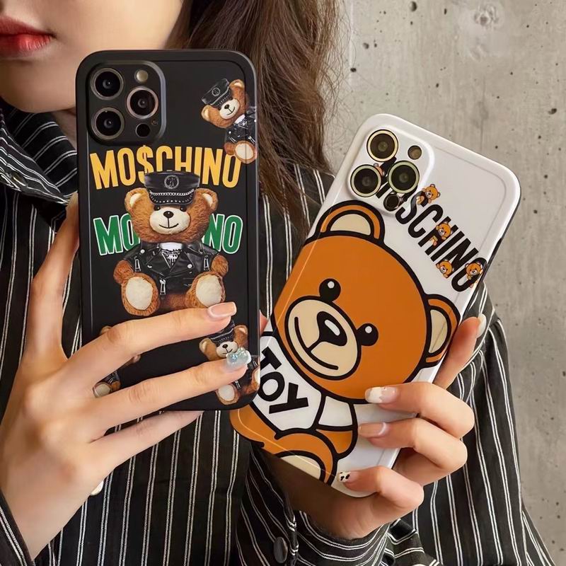 Moschino iphone 7-14pro max 02